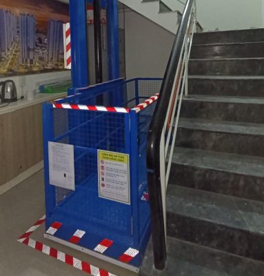 thang nâng hàng 2 trụ