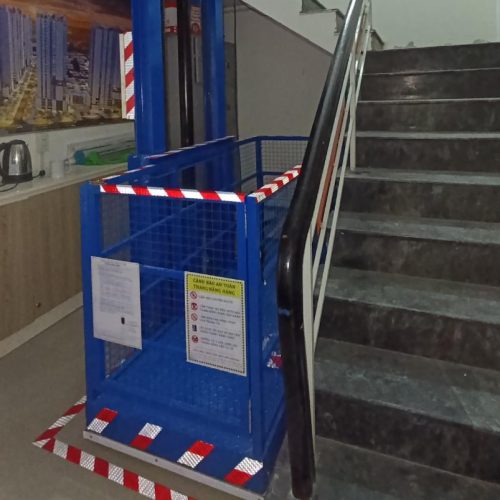 thang nâng hàng 2 trụ