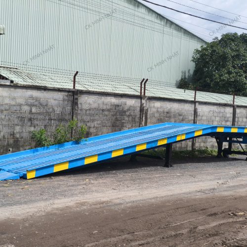 Cầu dẫn lên container- Cầu xe nâng