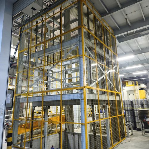 Thang nâng thủy lực 1 tấn, 2 tấn....5 tấn, cao 3m, 4m, 5m....12m